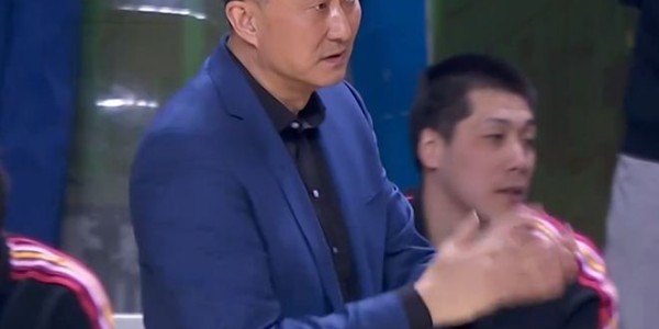 宏远速递！杨毅曝杜锋提前续约，徐昕迎国家队首秀，王少杰或留队|朱芳雨|北京|北控|男篮|广东宏远_新浪新闻